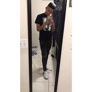 Meet your Posher, Luis